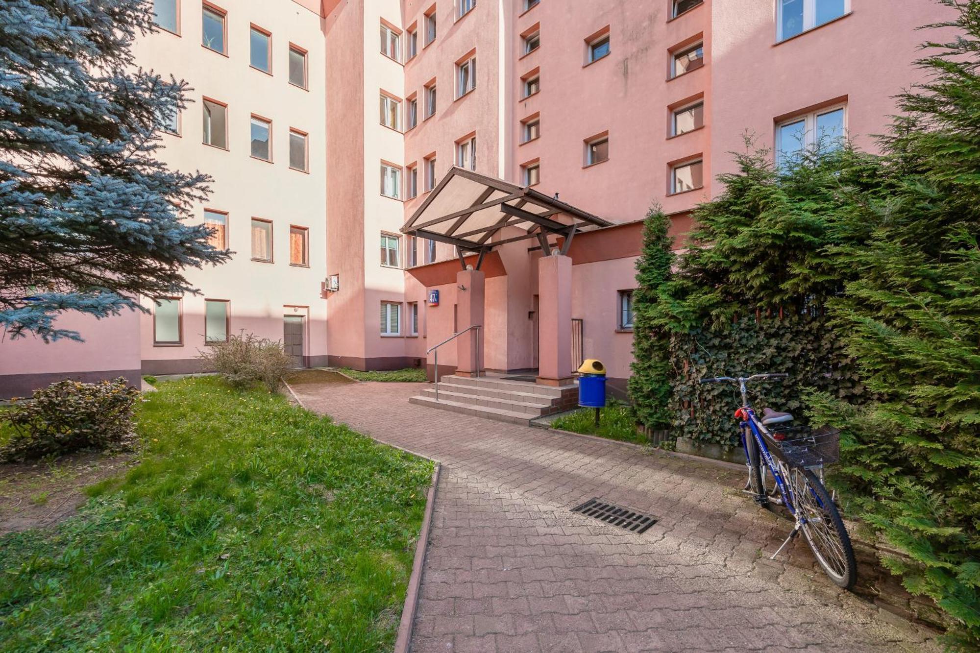 Appartement Okopowa Rodzinny Z Balkonem By Renters *